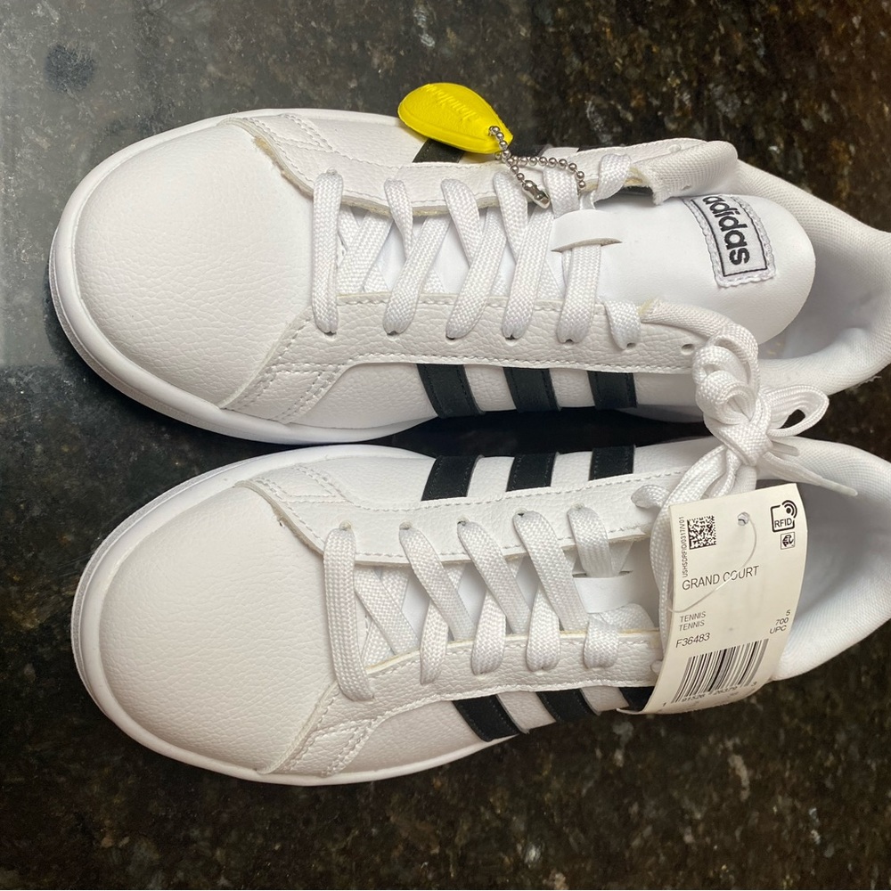 Adidas Grand Court
